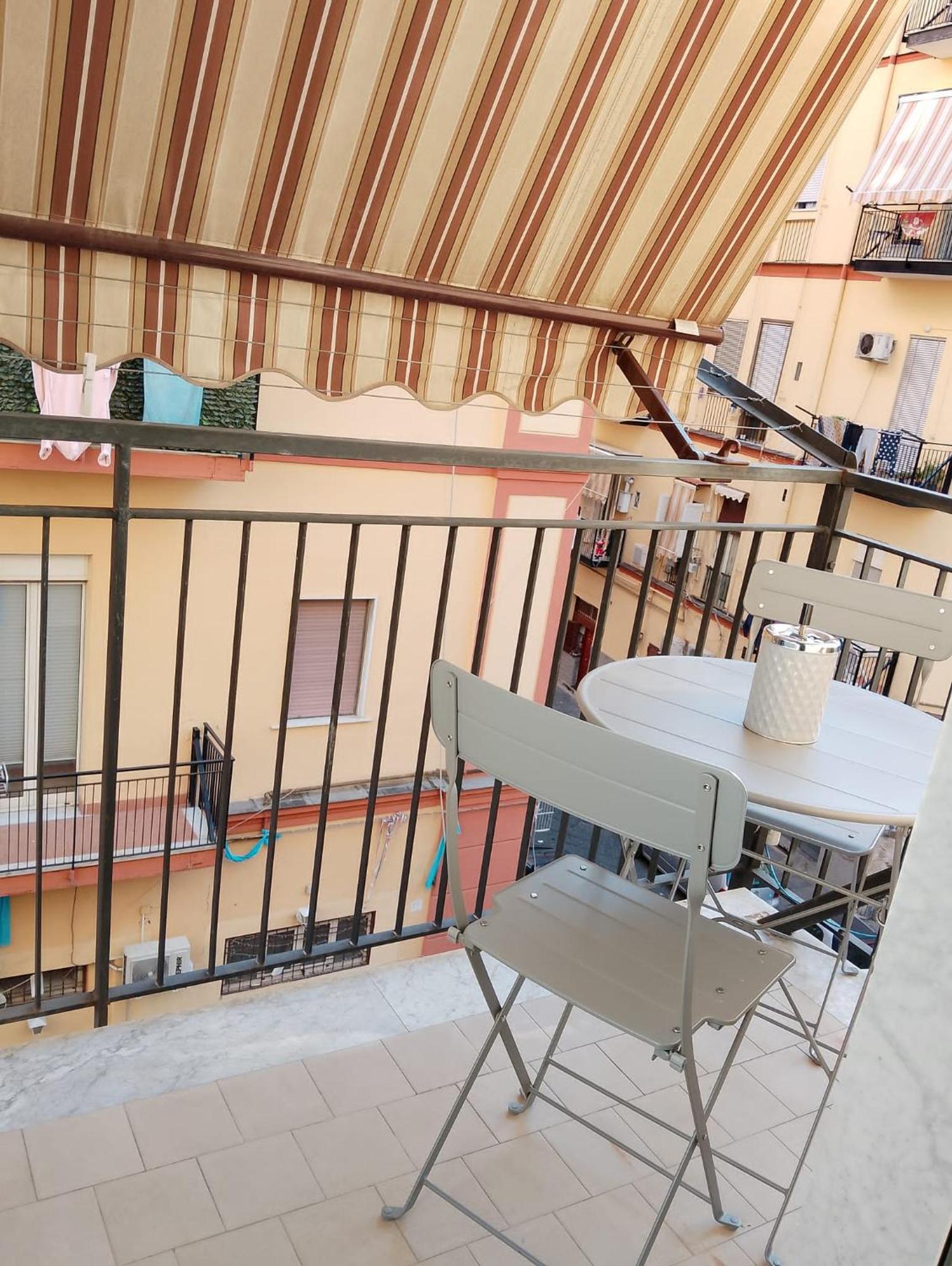 Appartement Mary House Napoli Centro Extérieur photo