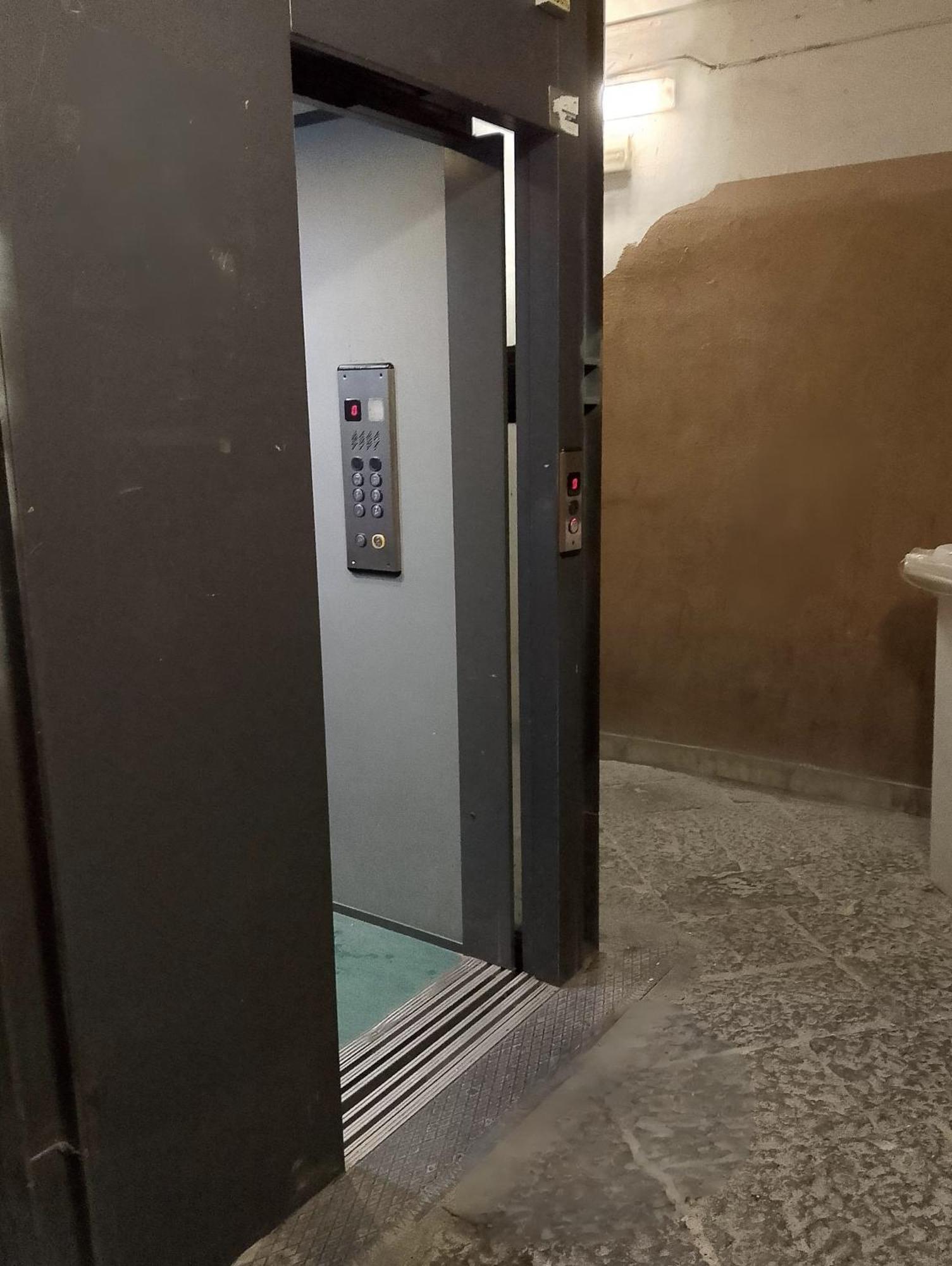 Appartement Mary House Napoli Centro Extérieur photo